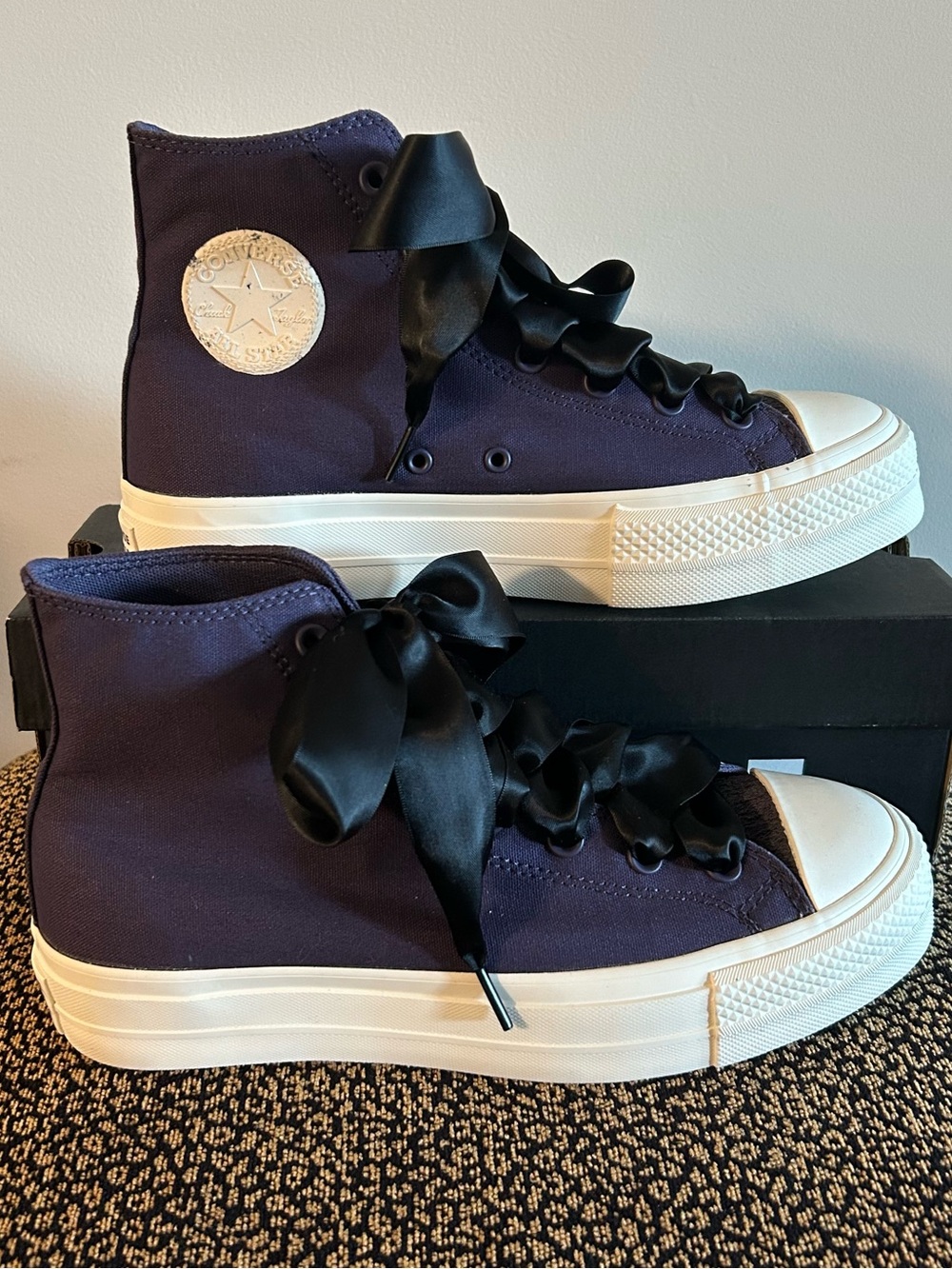 NEW Converse CTAS Hi Platform in Dark Raisin w Bonus Ribbon Laces